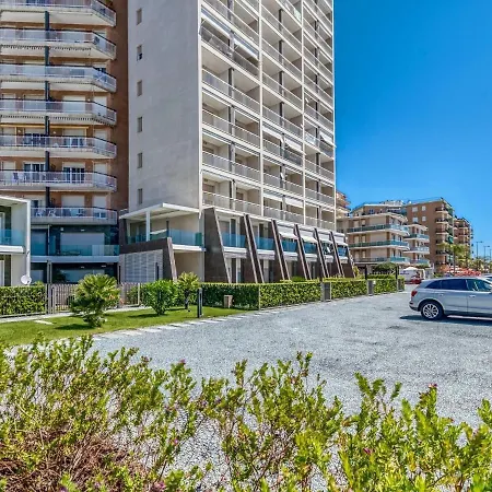 Cosy In With Garden And Terrace Apartment Arma di Taggia