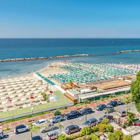 Cosy In With Garden And Terrace Apartment Arma di Taggia